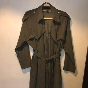 Lightweight jacket with belt
